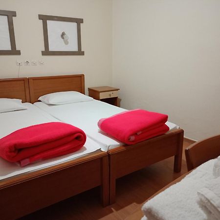 Efstratios Hotel Loutrá Edipsoú Eksteriør bilde