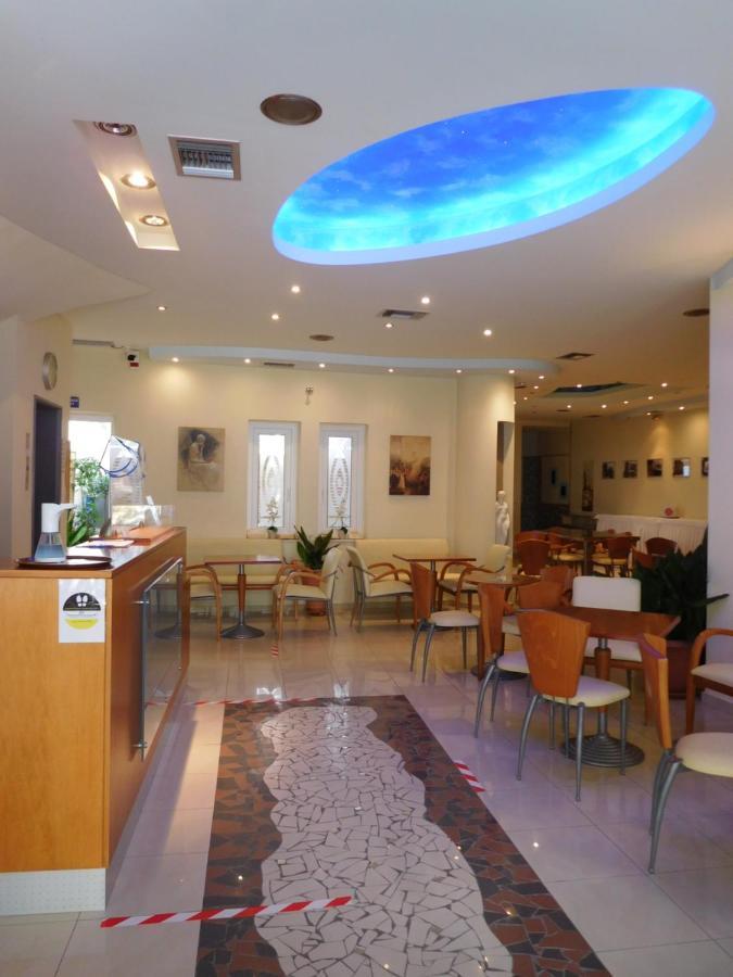 Efstratios Hotel Loutrá Edipsoú Eksteriør bilde