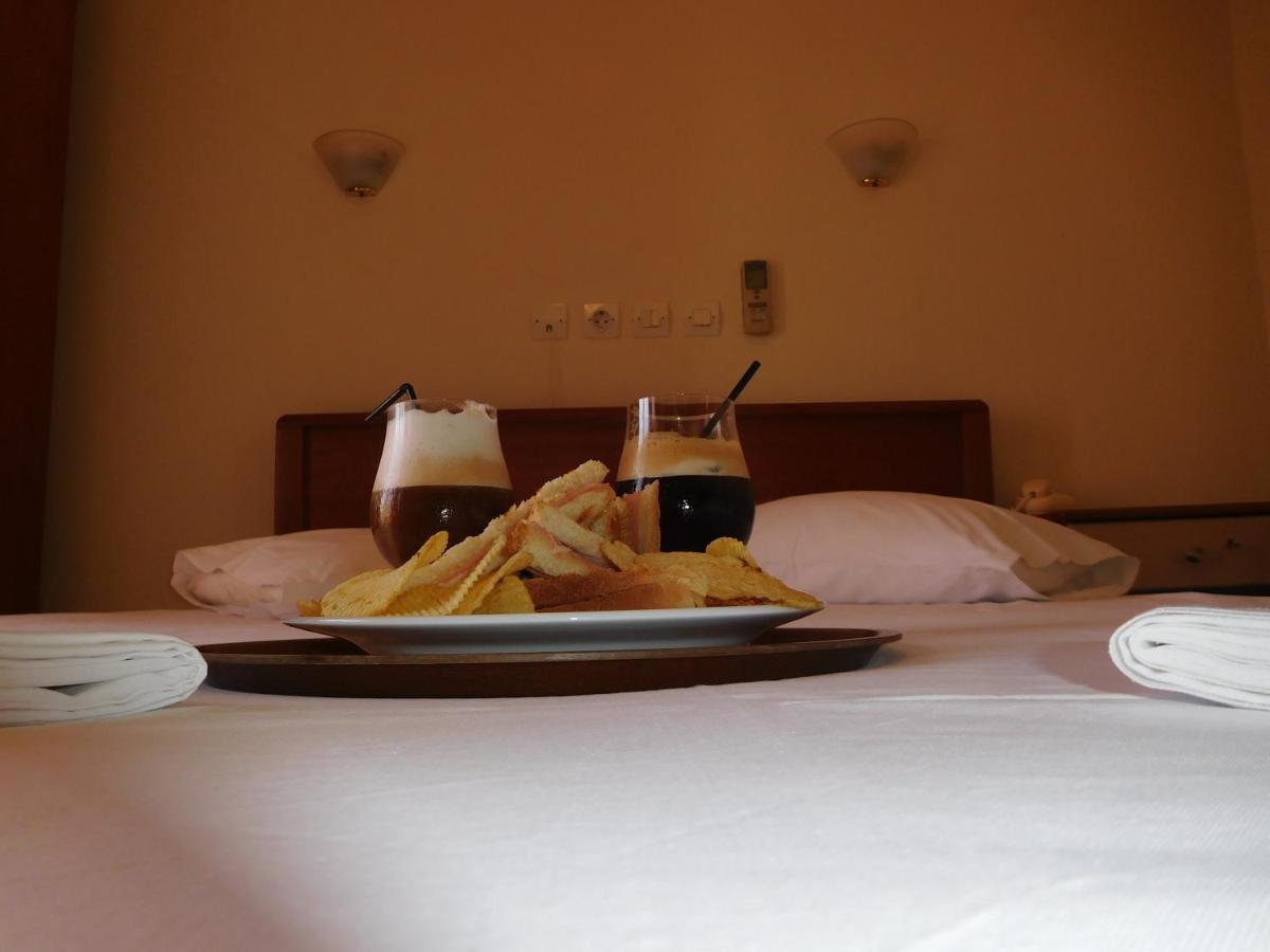 Efstratios Hotel Loutrá Edipsoú Eksteriør bilde