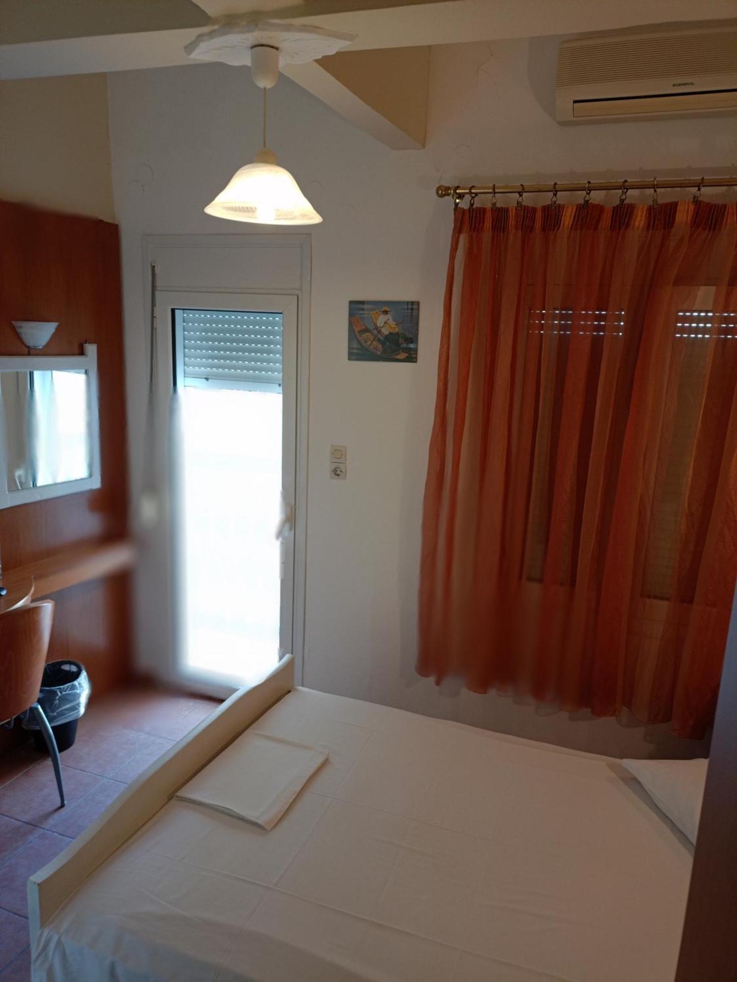 Efstratios Hotel Loutrá Edipsoú Eksteriør bilde