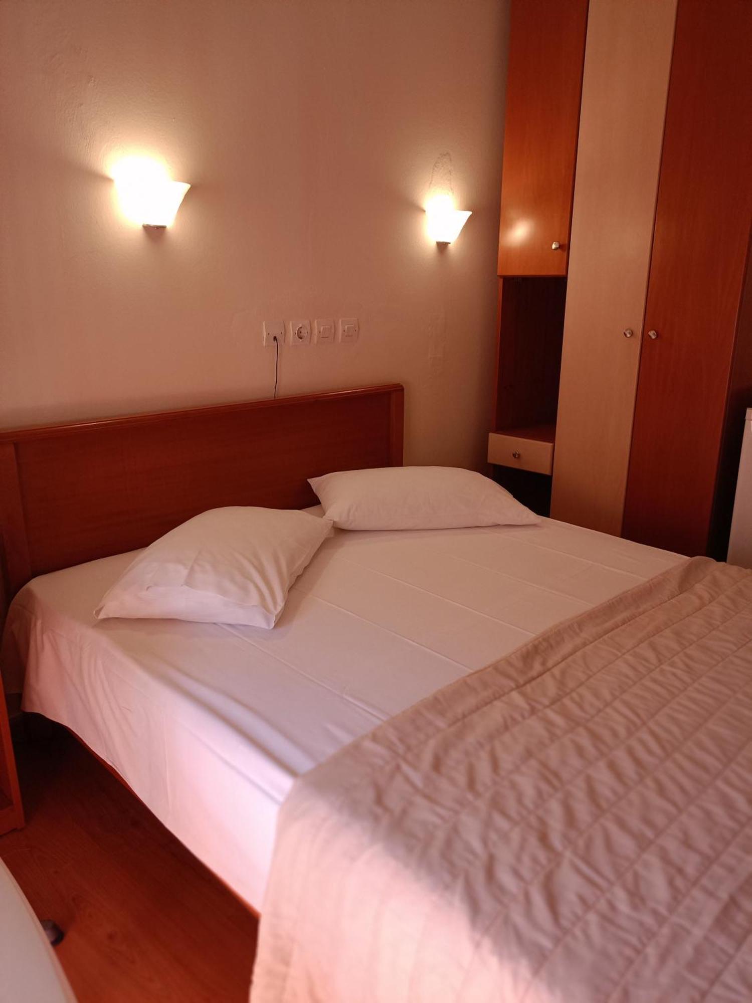 Efstratios Hotel Loutrá Edipsoú Eksteriør bilde